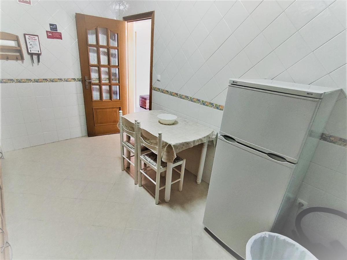Vivenda Para Ferias Manta Rota Bagian luar foto