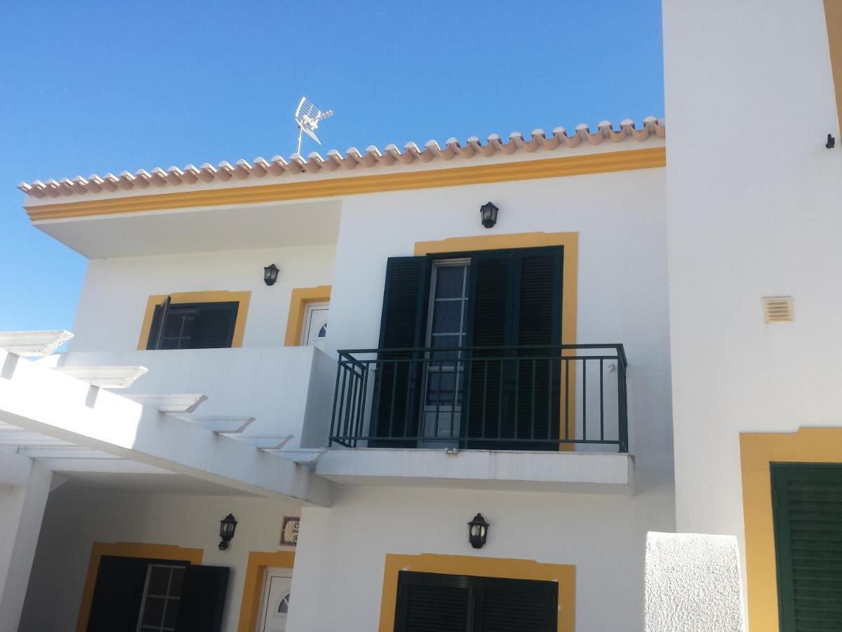 Vivenda Para Ferias Manta Rota Bagian luar foto